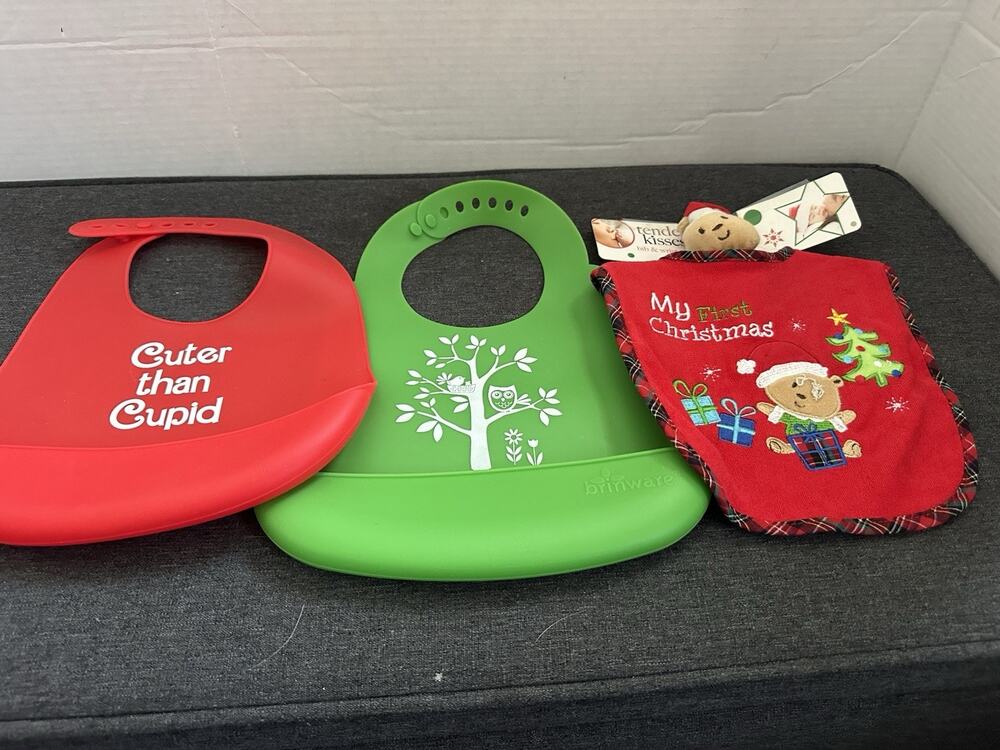 Baby Bib Lot 3 Silicone Rubber Bibs Tender Kisses Christmas Wrist Rattle Holiday
